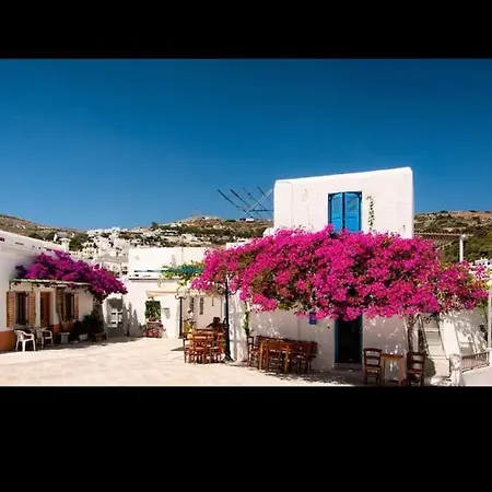 Iliahtides Near Golden Beach Parikia (Paros)